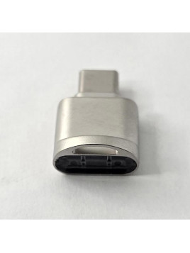 Conector Tipo c lector de tarjetas MicroSD color plata